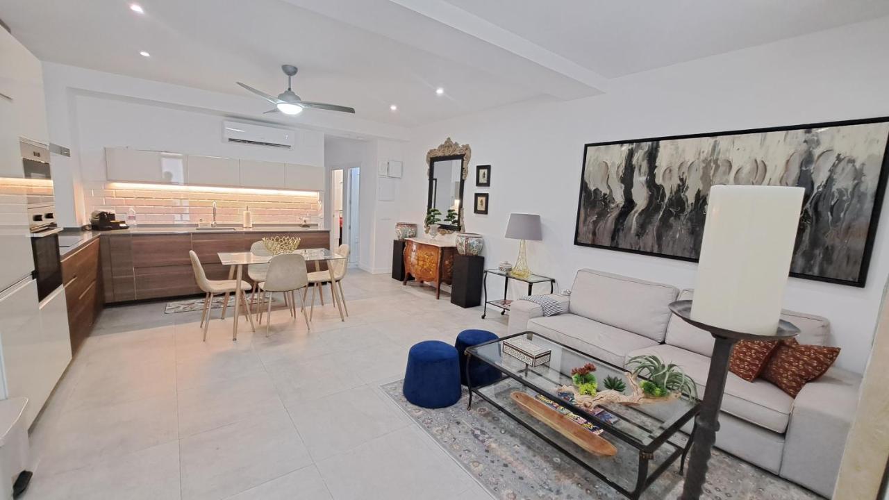 New! Renovated, Centrally Located, Private Entrance, Terrace Lejlighed Valencia Eksteriør billede