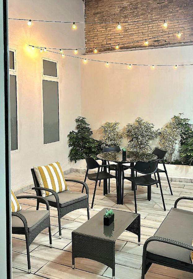 New! Renovated, Centrally Located, Private Entrance, Terrace Lejlighed Valencia Eksteriør billede