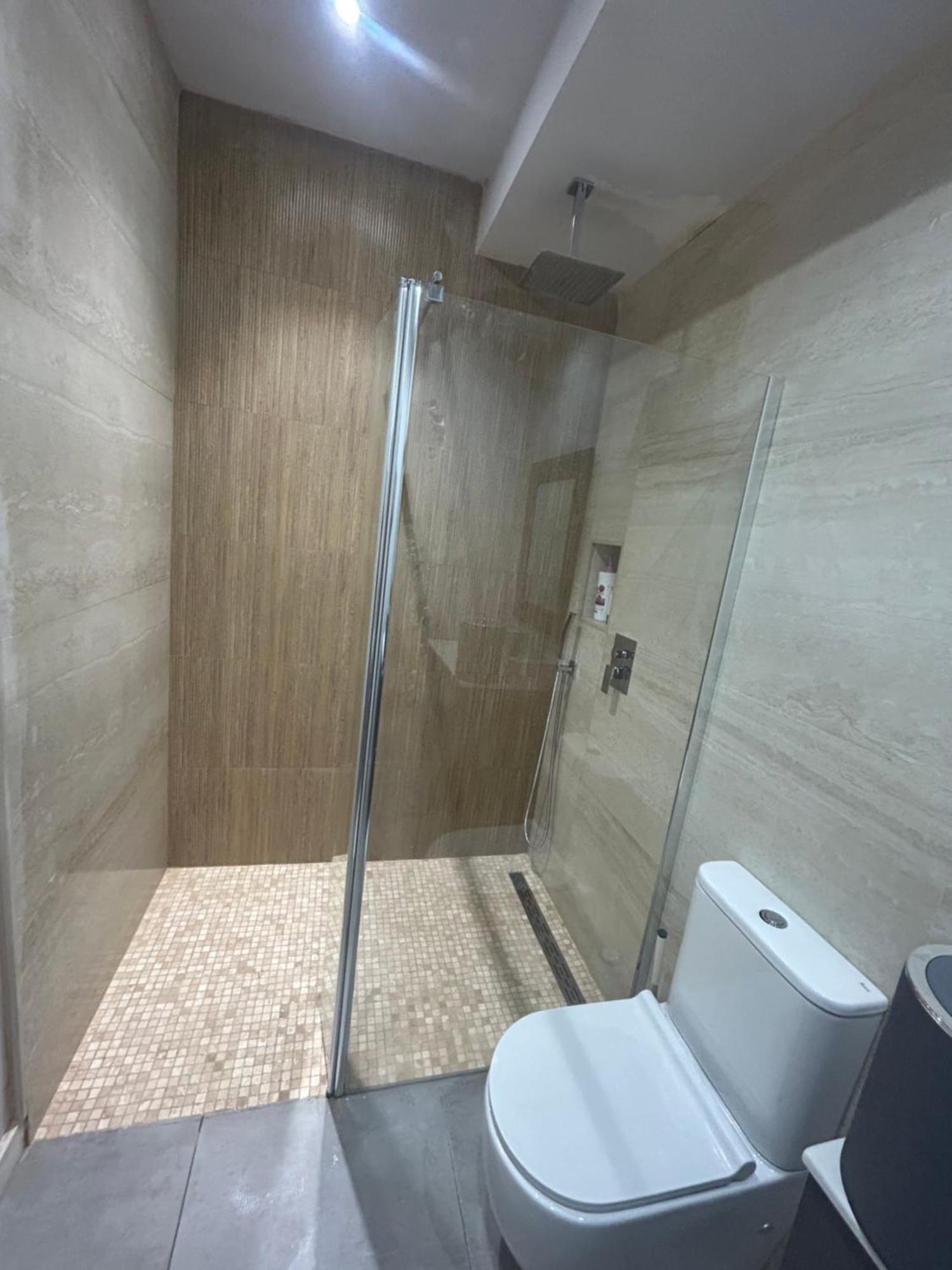 New! Renovated, Centrally Located, Private Entrance, Terrace Lejlighed Valencia Eksteriør billede
